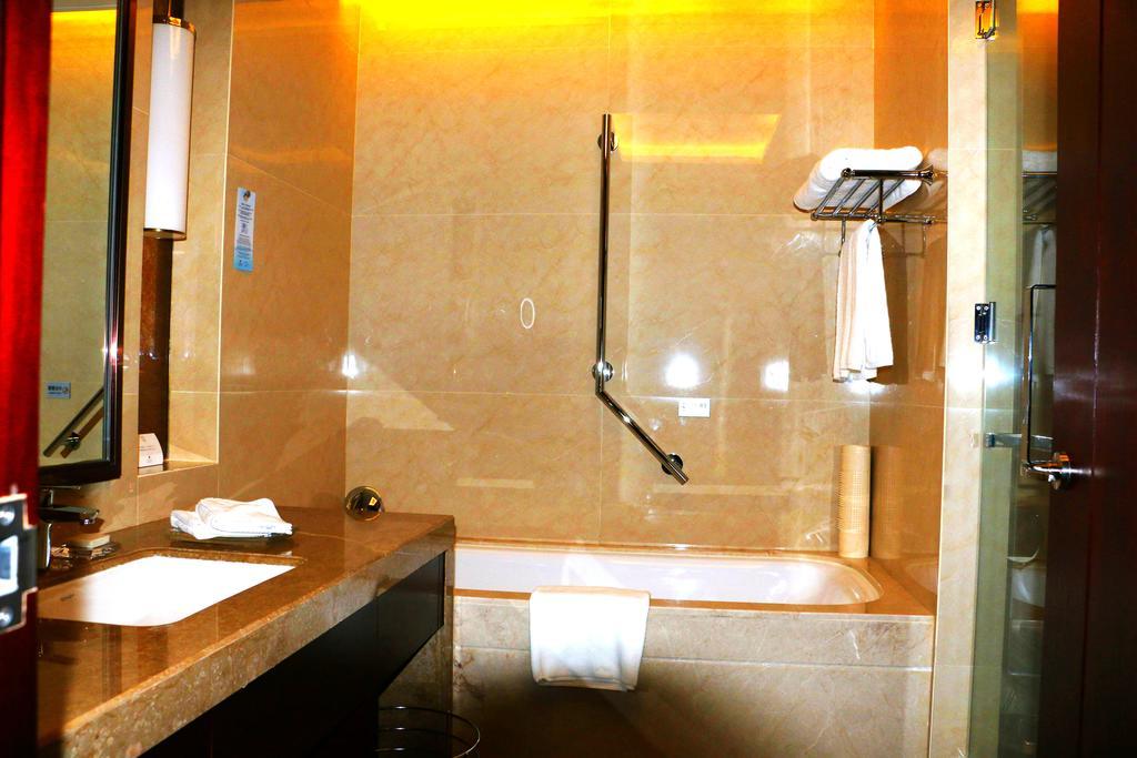 Embassador International Hotel Xi'an  Zewnętrze zdjęcie